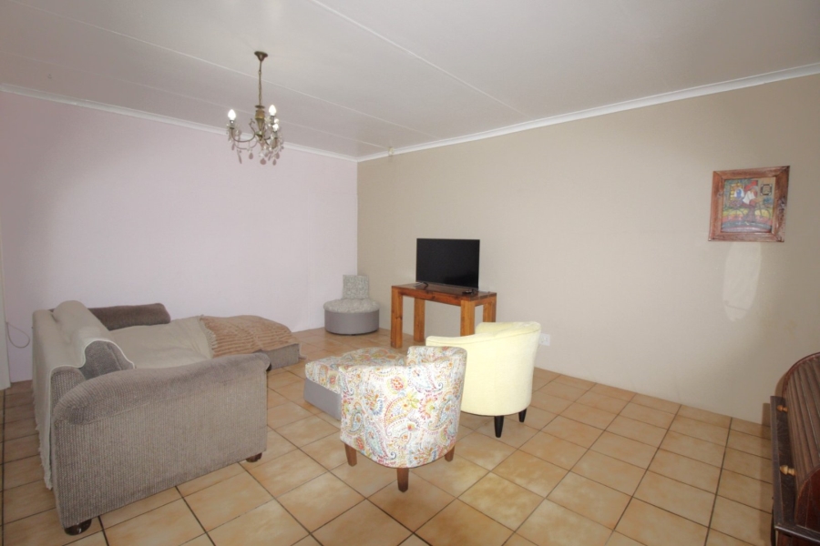 4 Bedroom Property for Sale in Wavecrest Eastern Cape